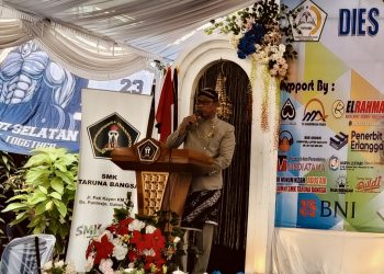 HUT ke 16, SMK Tunas Bangsa Gelar Sunatan Massal