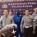 Viral Anggota Bergantung di Mobil, Kini Kapolres Angkat Bicara
