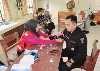 Aksi Donor Darah Peringati HUT Humas Polri