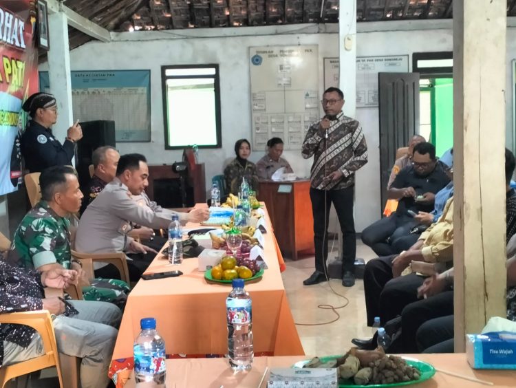 Wakapolresta Pati Buka Ajang Dialog Bersama Petani dan Masyarakat