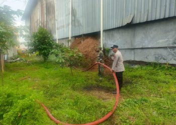 Kerugian 2 Juta, Gudang Ampas di Lalap Si Jago Merah