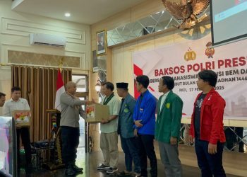 TNI – Polri dan Mahasiswa Gelar Bakti Sosial