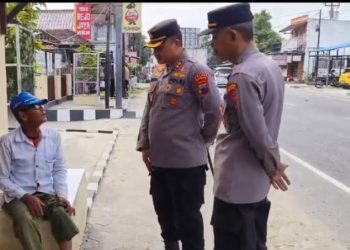 Kapolres Rembang Apresiasi Tukang Cukur Difabel