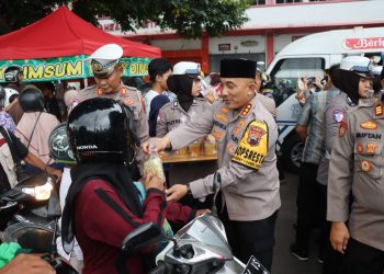 Sambut Ramadan, Polresta Pati Berbagi 2000 Takjil di GOR Pesantenan