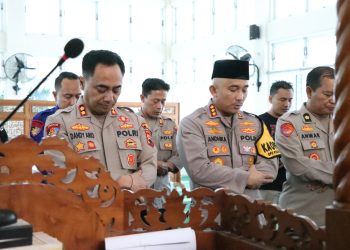 Sinergi Polri dan Masyarakat, Polresta Pati Adakan Sholat Berjamaah