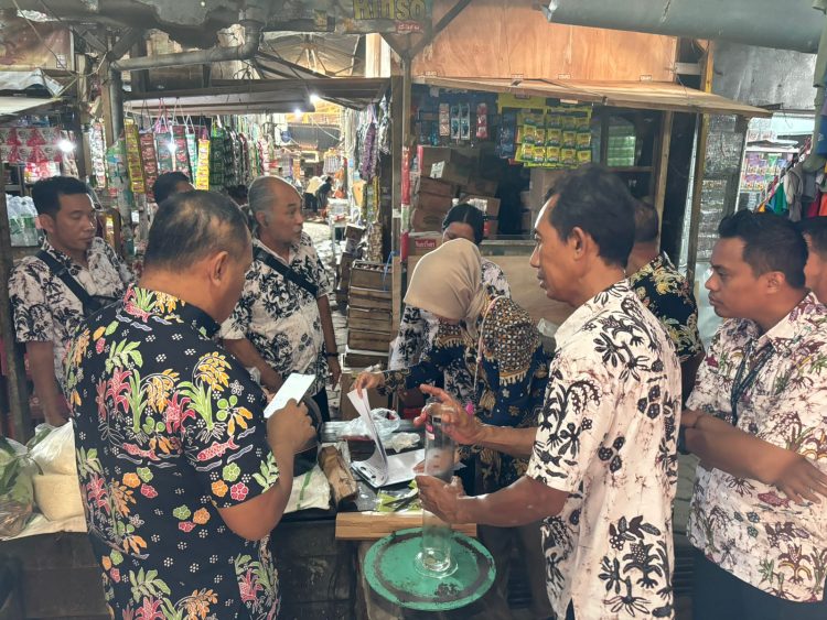 Warga Pati Diminta Cermat Cek Kemasan Minyak Goreng