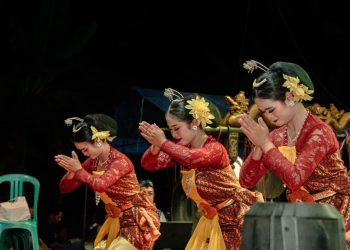 Perekat Sosial, Kades Dukuhseti Bilang Tradisi Wayang Kulit