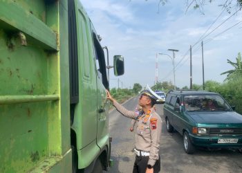 Puluhan Pelanggaran Truk di Tindak Polisi, Inilah Sebabnya