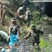 TNI dan Warga Kompak Bersihkan Aliran Sungai