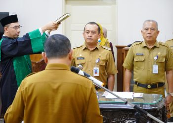 Perkuat Struktur Pemerintahan, Bupati Pati Lantik Dua Pejabat Pimpinan Tinggi