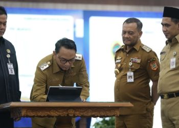 Dialog Antikorupsi KPK, DPRD dan Bupati Se-Jateng Kompak Teken Pakta Integritas