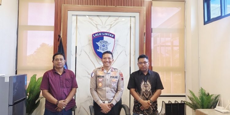 SMSI Dukung Kinerja Kasat Lantas Polresta Pati, Sinergi Polri dan Pers Kompak